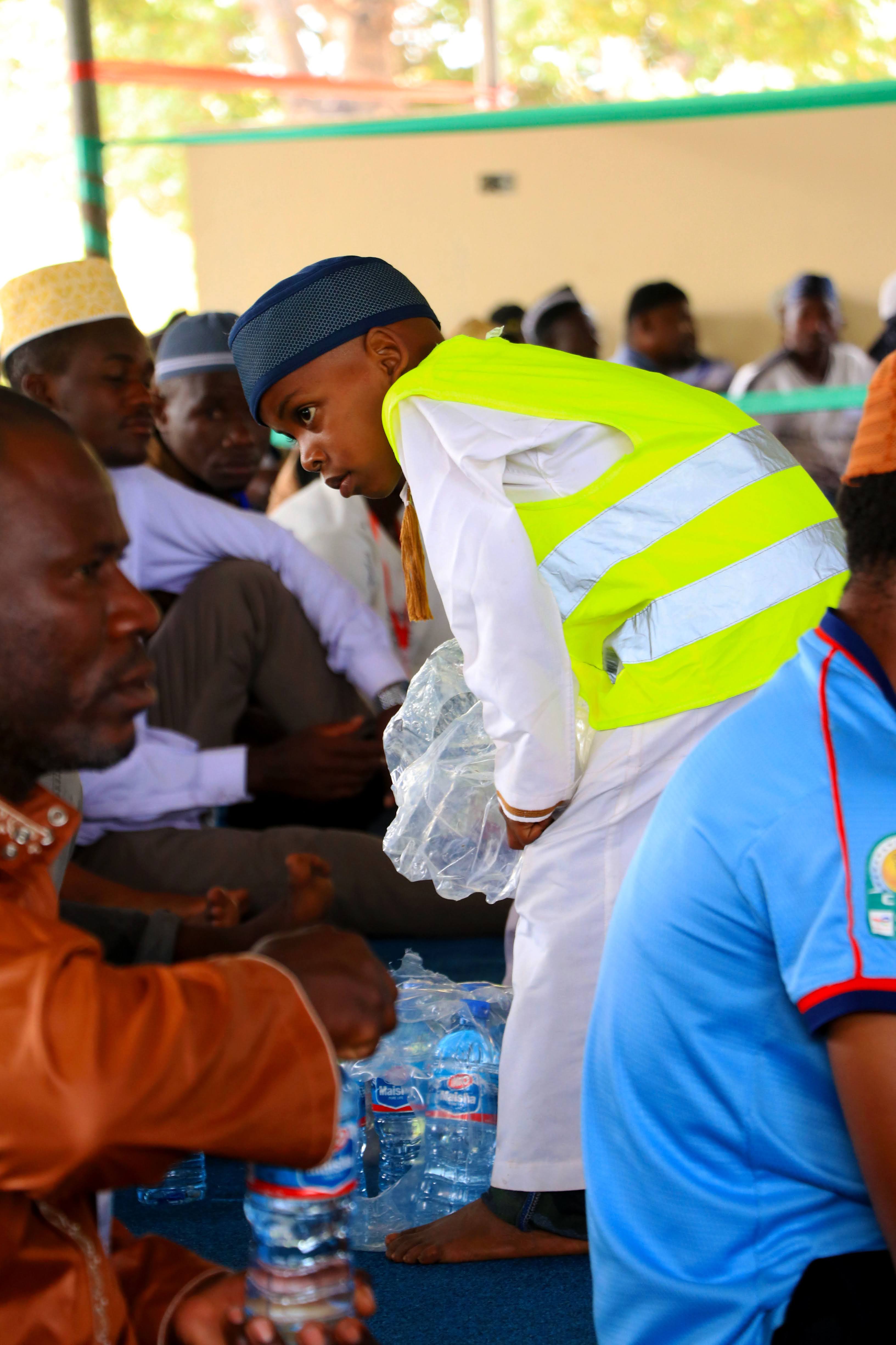 Atfal katika Waqar amal